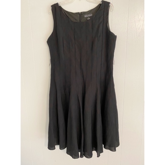 Jessica Howard Navy Dress - Picture 1 of 6